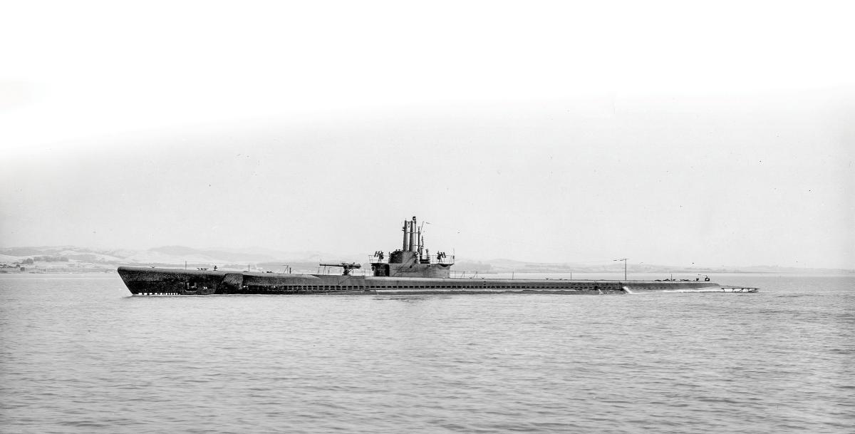 USS Seahorse (SS-304) off Mare Island, California in June 1943