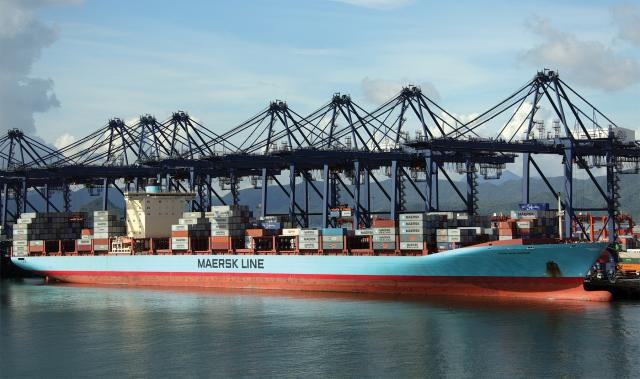 large container ship Marchen Maersk
